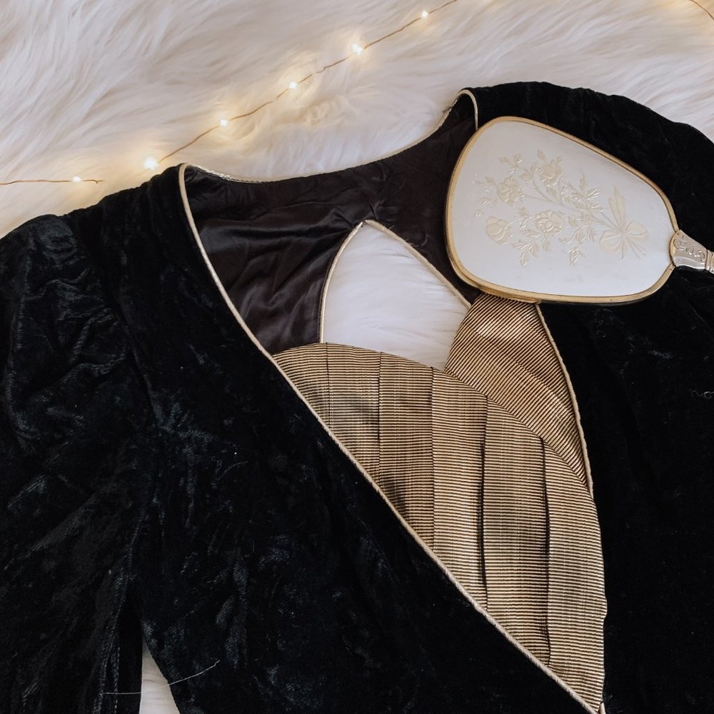 Vintage New Leaf Black Velvet Puff Sleeve Blouse SZ S